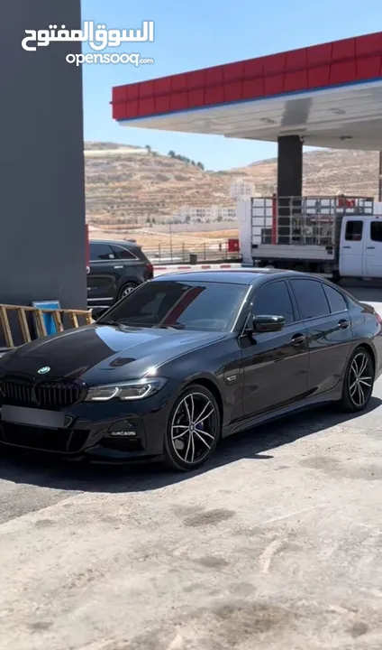 BMW 330e M package 2022