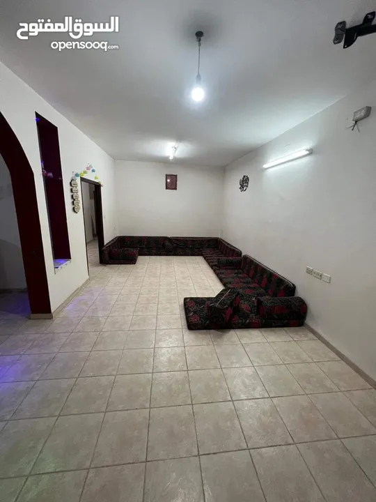 شقة للبيع طابق ثاني