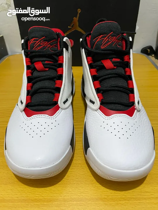 JORDAN MAX AURA 4