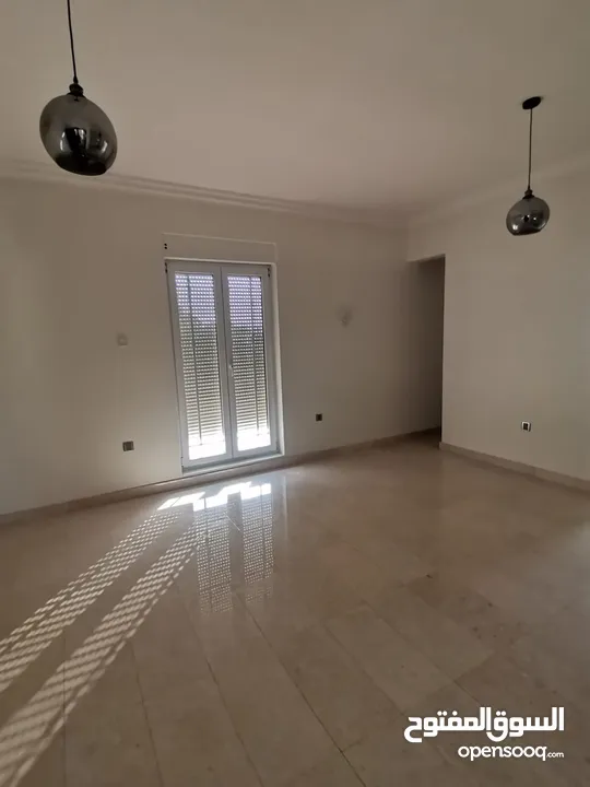 For Rent 3 Bhk +1 Villa In Al Hail North   للإيجار فيلا 3 غرف نوم + 1 في الحيل الشمالية