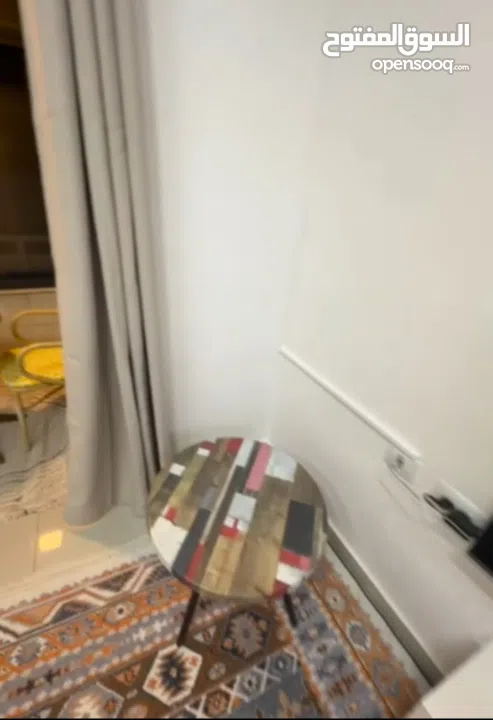 استوديو مفروش فرش فخم للبيع