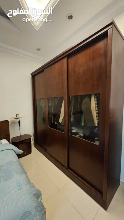 غرفه نوم كامله مع كبت من ميداس         .. full bedroom with closet from Midas