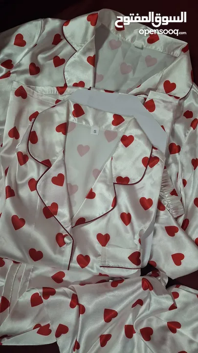 Red heart pyjama box