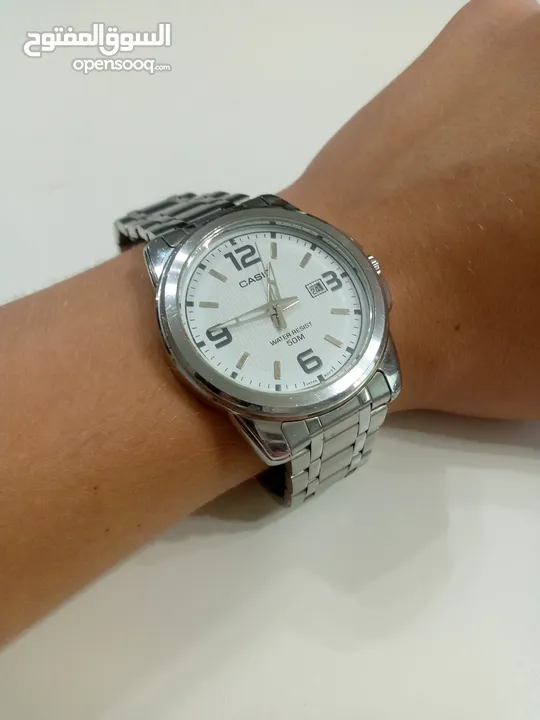 ساعة يد Casio رجالية، أنيقة جدّا للمناسبات، متينة بلون سلفر، جميع التفاصيل بالوصف --->