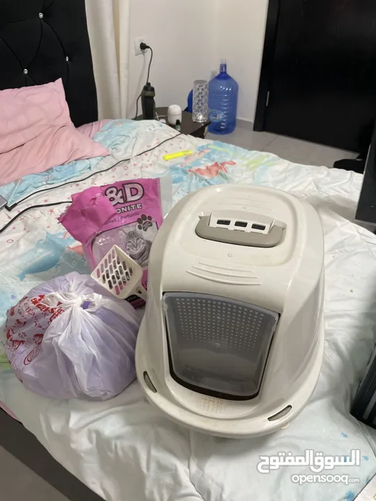 لتر بوكس للبسس نضيف كتير فش فيه ولا خراب و الرمل نظيف نظيف