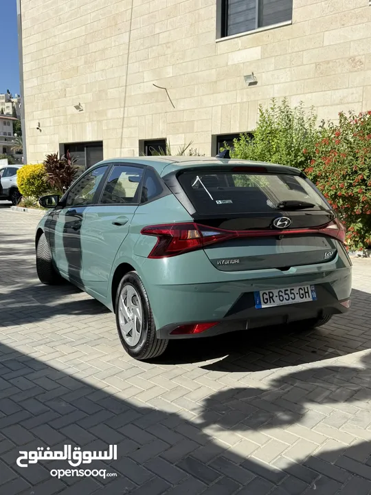 هونداي i20 ترخيص 2023 محرك 1000 بنزين/بطاريه مساعده 48v جير أوتوماتيك