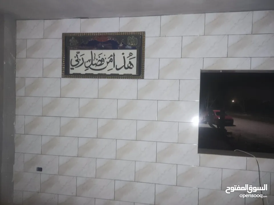 بليط سوري جاهز للعمل تركيب جميع أنواع البلاط والبورسلان والسيرميك والرخام خبره 25سنة