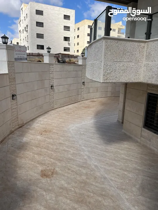 شقة فندقية في طريق المطار شارع الخدمات بجانب كلية لامينوس 206 متر مع جاكوزي وفير بليس