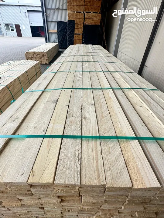 خشب ابيض Pine KD  و خشب سويد Spruce جاهز للشحن من اوروبا الى العقبة بافضل سعر