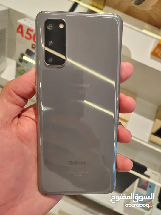 اخو الجديد Samsung S20 5G رام اساسي 12 جيجا 128 عربي شرق اوسط هدية شاحن الاصلي متوفر توصيل
