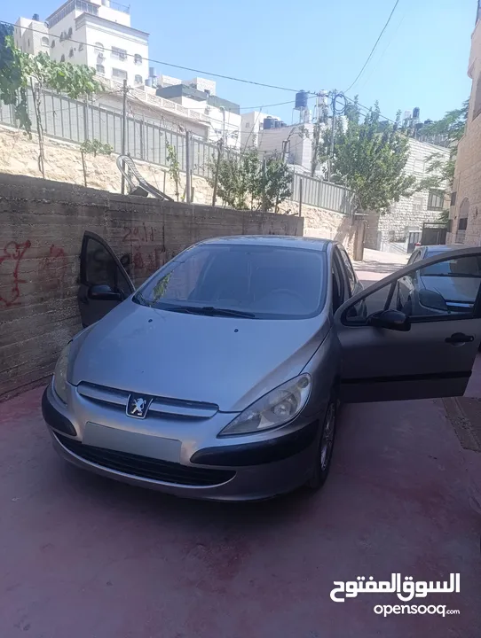 بيجو 307 موديل 2005 بحالة ممتازة وبدون اعطال مع وجود قطع غيار للسيارة السعر عالكاش مع امكانية البدل