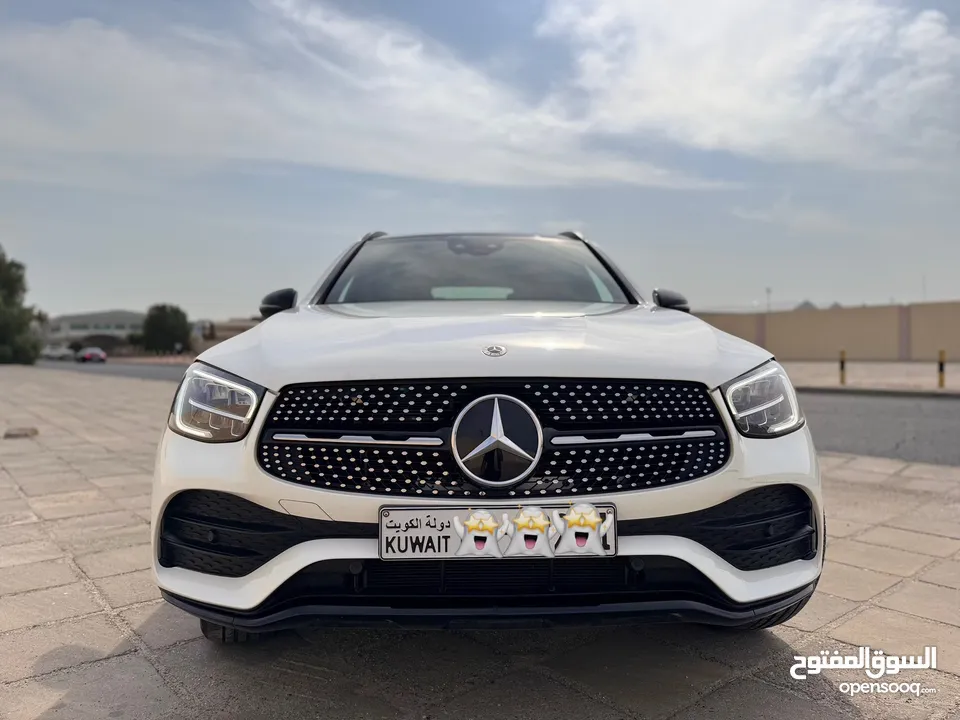 2021 Mercedes Benz GLC 200 AMG, LOW MILAGE, Mercedes Warranty, Full Mercedes Service History, GCC