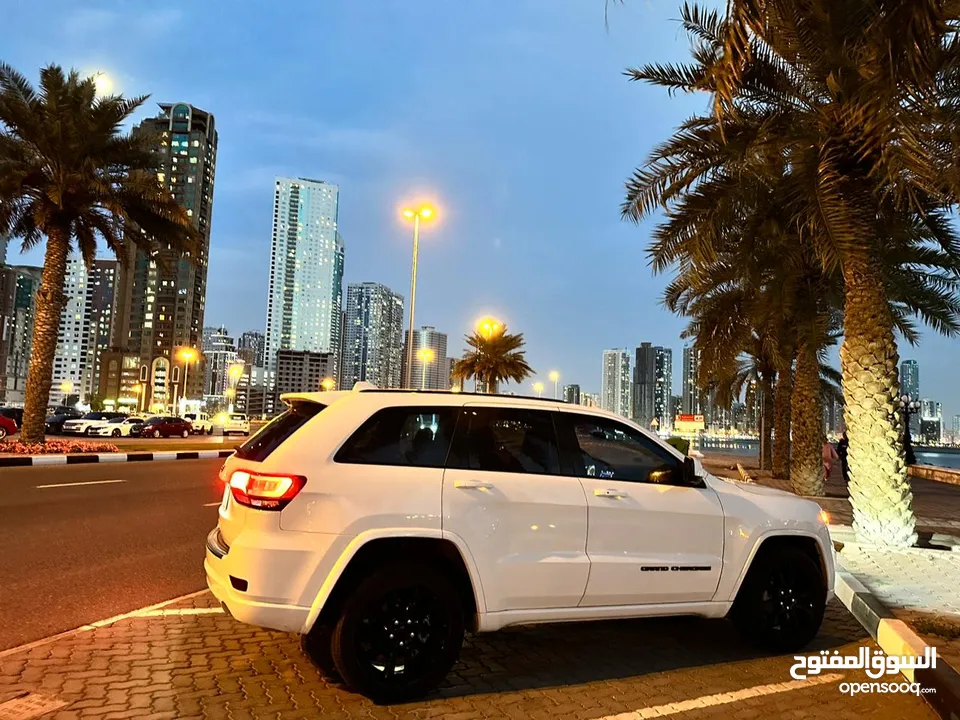 جيب جراند شيروكي موديل 2021 للايجار  FOR RENT JEEP GRAND CHEROKEE MODEL 2021