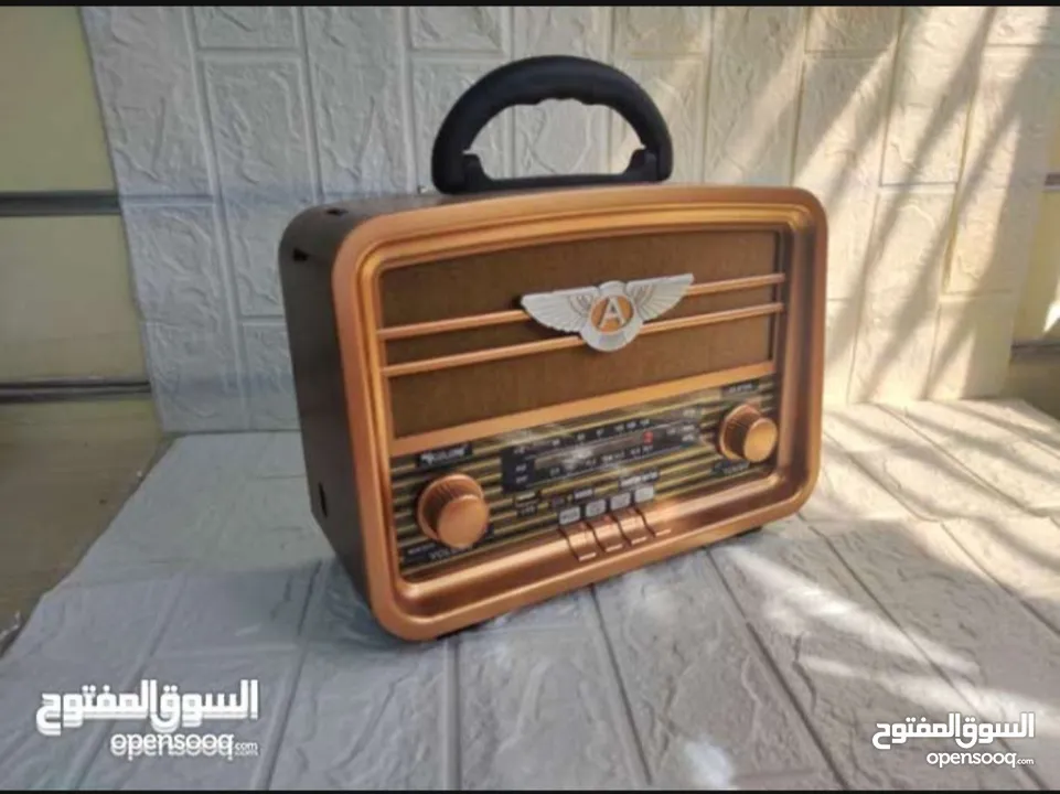 راديو انتيكا بطراز كلاسيكي بنظام صوتي حديث يعمل على الكهرباء الشحن بطاريات طاقه شمسيه