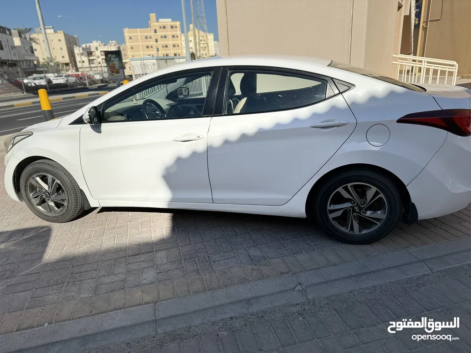 Hyundai Elantra 2015 for sale 2850 bd price will be negotiable