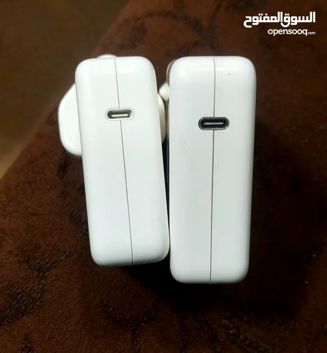 كيبورد وسماعات وشواحن من ابل اصليات