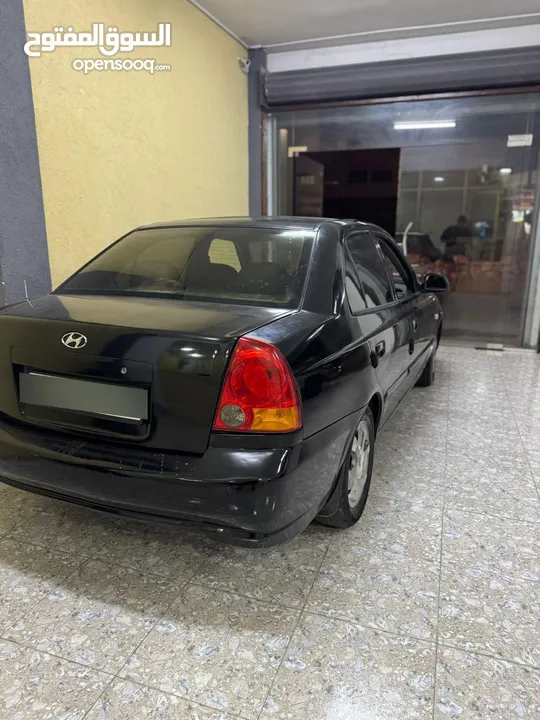hyundai  verna  2005 هيونداي فيرنا سيارة نظيفة وسعر مناسب