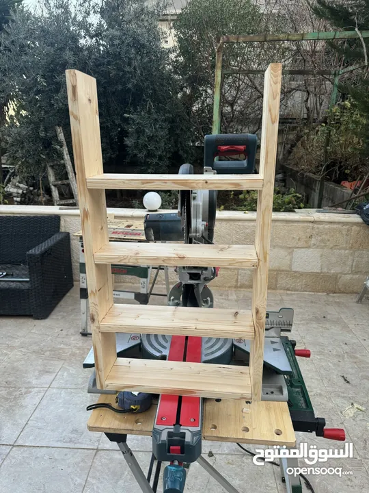 رف معلق ب حبل او بالحائط مباشرة