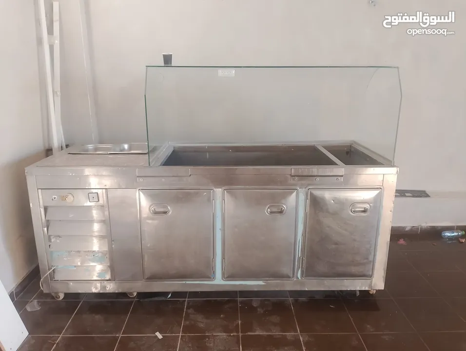 اغراض مطعم شبه مستعملة بحالة جيدة جدا