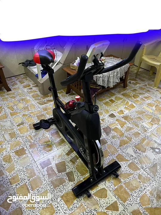 دراجة رياضي(بايسكل) للبيع  استعمال جداً قليل بعده جديد السعر 175,000 الف دينار عراقي