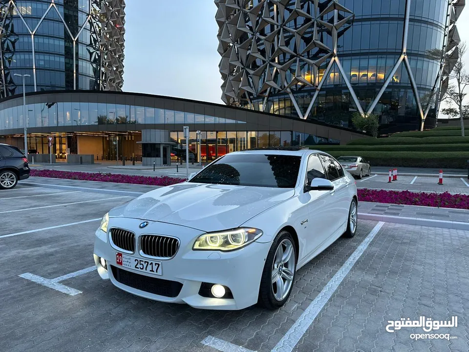 للبيع BMW 528 الموتر خليجي ((كيت M كااامل وكالة ))  موديل 2015