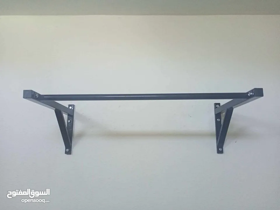 عقلة حائط تستحمل وزن 150+متوازي أرض يستحمل وزن 120+دامبلز وزن 25 للبيع كلهم
