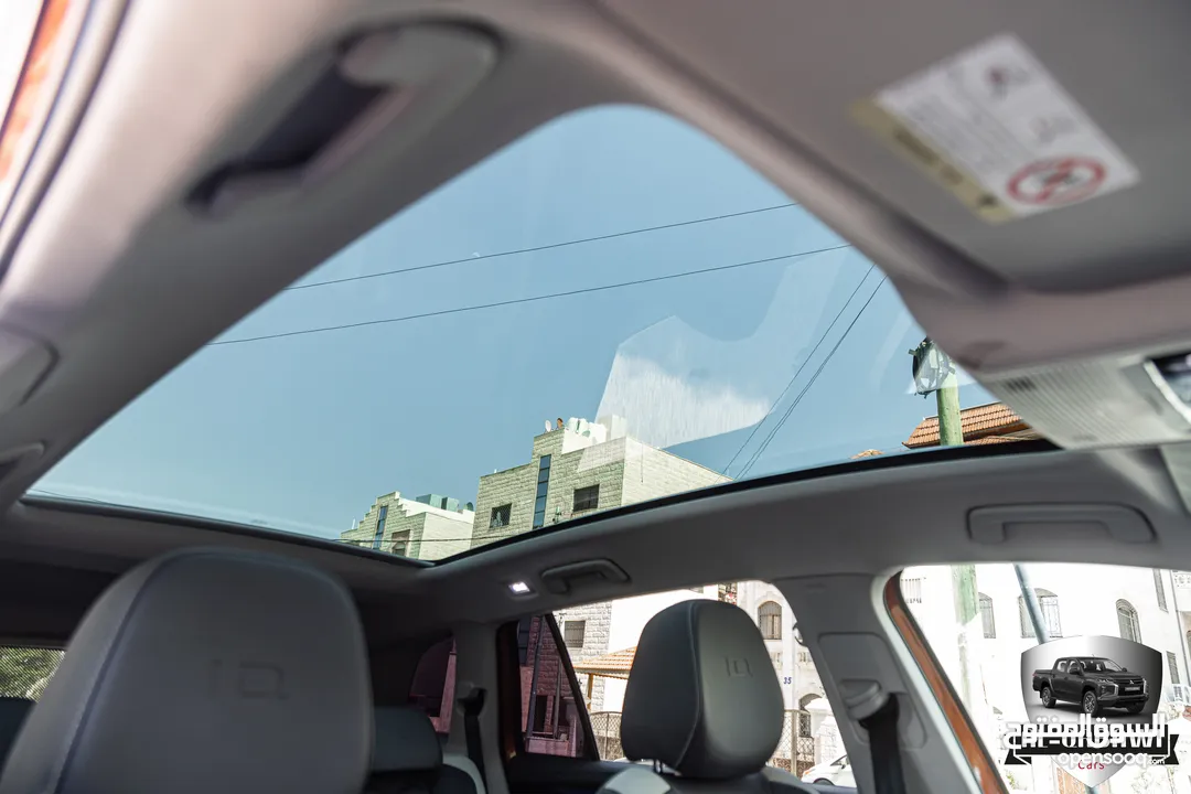 Volkswagen ID6 Crozz Pro 2021  السيارة مميزة جدا و قطعت مسافة 61,000 كيلو متر