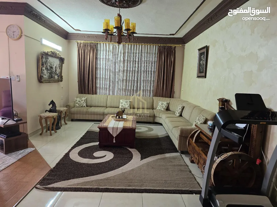 عقار مميز للبيع شقة ثالث أخير 170م في أجمل مناطق ضاحية الرشيد/ ref 4035