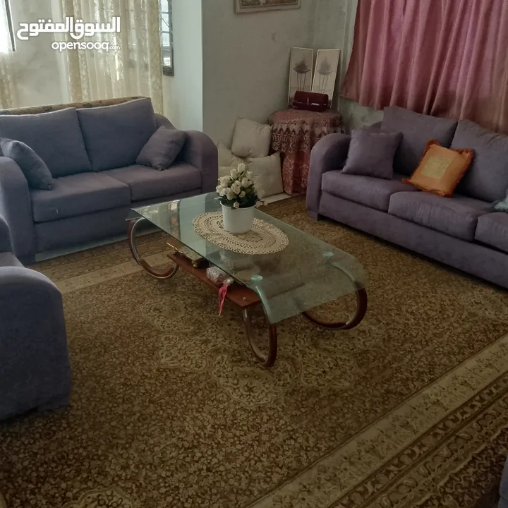 طقم كنب  Sofa مستعمل بحالة ممتازة للبيع
