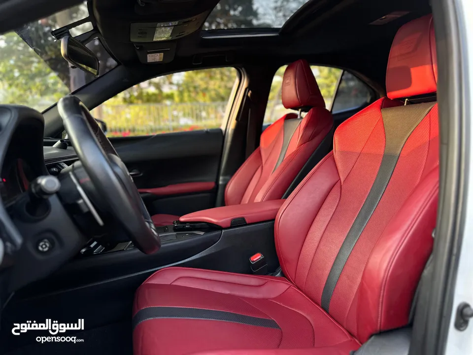 لكزس F Sport UX 200 2019