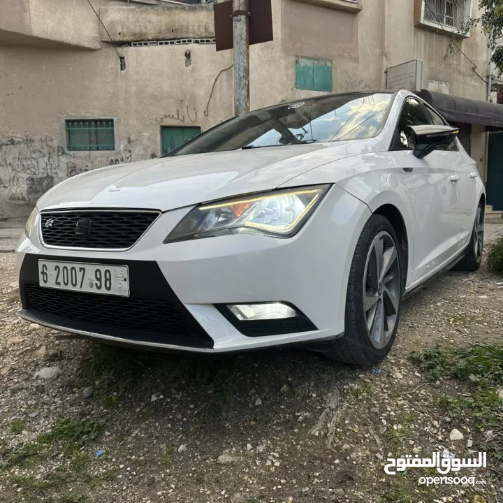 سيات ليون 2015 اوروبية الجيل الثالث 5F / مميزة جدا سبورت واقتصادية / جنين