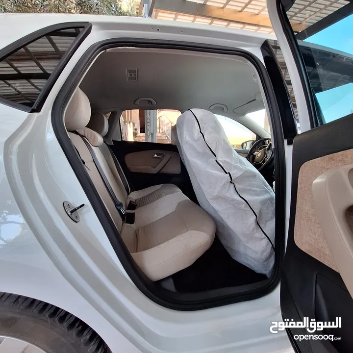 بولو ترخيص 16