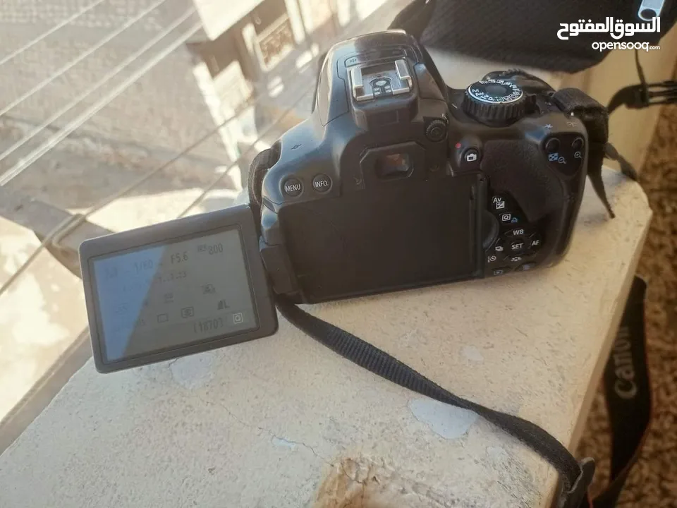 كاميرا كانون 650 دي \ Camera canon 650d  بحاله ممتازة ومكفوله  الكاميرا تجي شاشه قلاب متحركه لمس