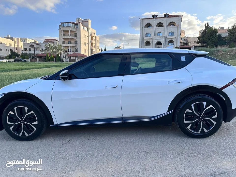 كيا EV6 كهرباء كامل موديل 2022 حرة وجمرك جديد وارد كوريا فحص كامل 7جيد فل الفل أعلى إضافات