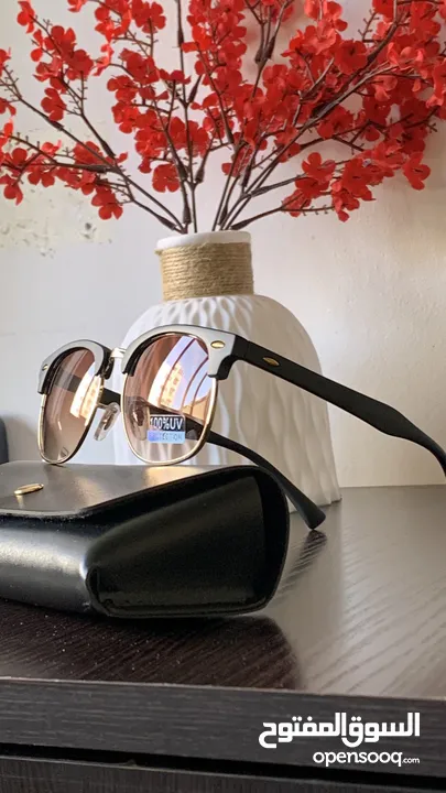 نظارة شمسية شبيهة بقصة Rayban