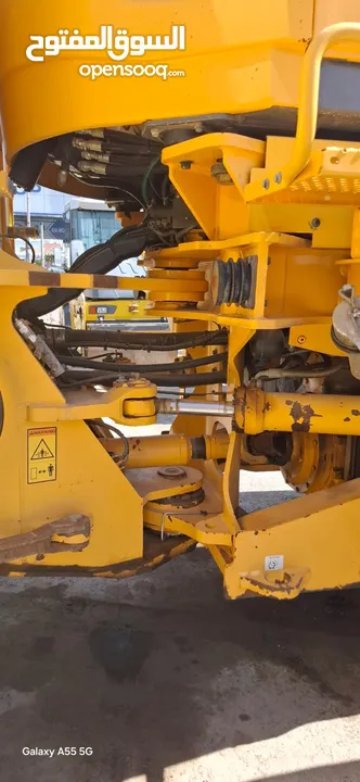جرافات عدد 2  Volvo F180 +Volvo E180
