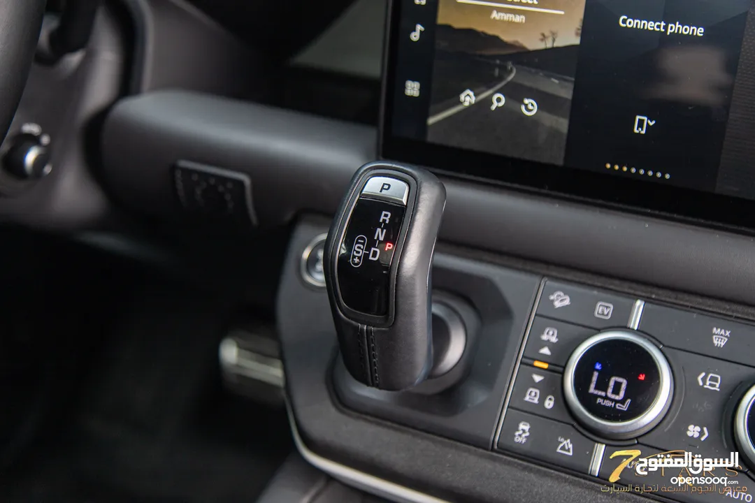 Land Rover Defender 2024 Hse  Black Edition Plug in hybrid   السيارة وارد و كفالة الشركة