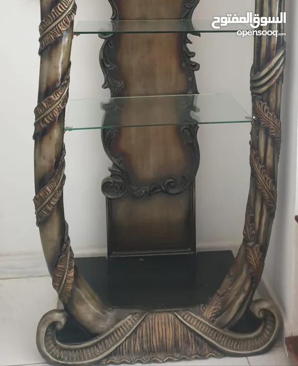 خزانة عرض (Display cabinet/case)