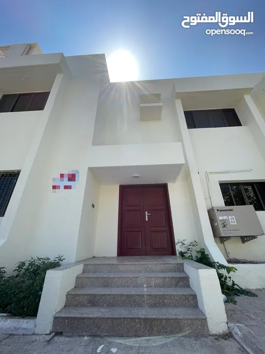 villa for rent in Qurum