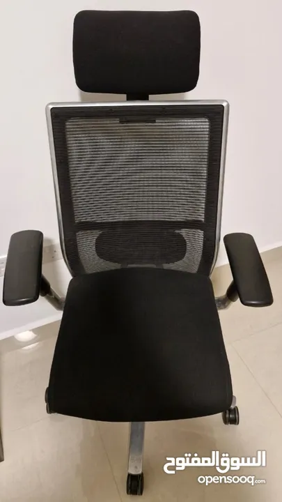 HP Monitor and Office Chair going cheap