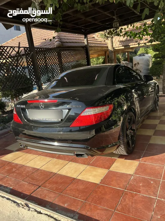مرسيدس slk ممشى جدا قليل فحص 7 جيد مواصفات خاصه  Mercedes Slk