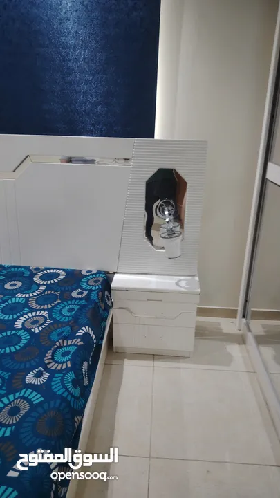 غرفة نوم حالة حيدة جدا