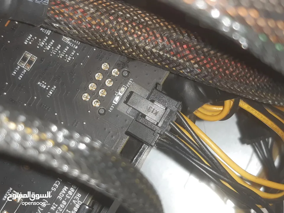 ASUS Dual RX 580 OC 4GB كرت شاشة نظيف جداً للبيع قابل للتفاوض السعر  حرققققق........