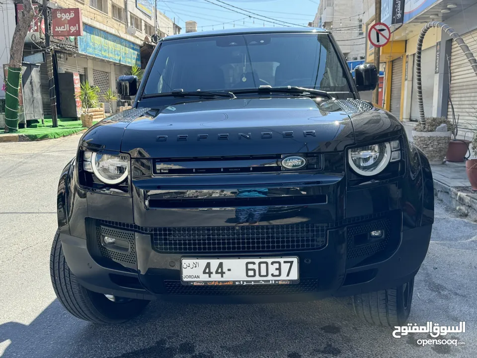 Land Rover Defender  2023  Plug in hybrid Black Package