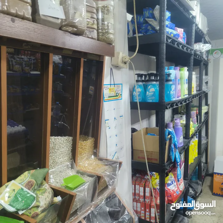 سوبر ماركت جاهز بكامل المستلزمات للبيع لعدم التفرغ في ضاحية الأمير حسن