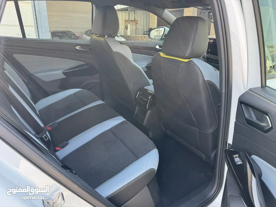 Volkswagen id4 pro 2022 فولكسفاغن اي دي فور