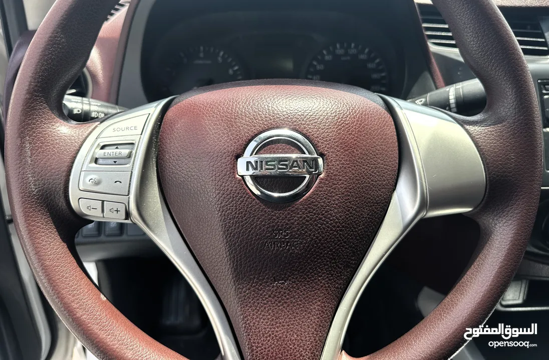 NISSAN NAVARA 2020 - GCC -AUTOMATIC GEAR - PERFECT CONDITION خليجي- خالية من الحوادث  - بحالة ممتازة