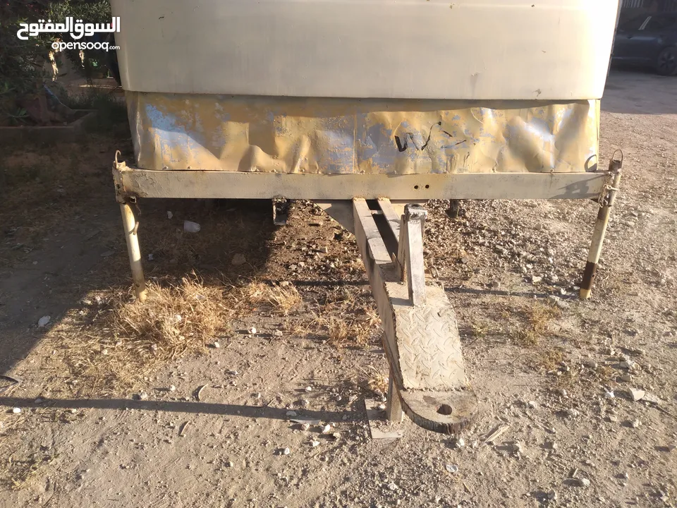 باص جر تويوتا يصلح لمزرعة او صاحب اغنام نضيف جدا  السعر بعد المعاينه