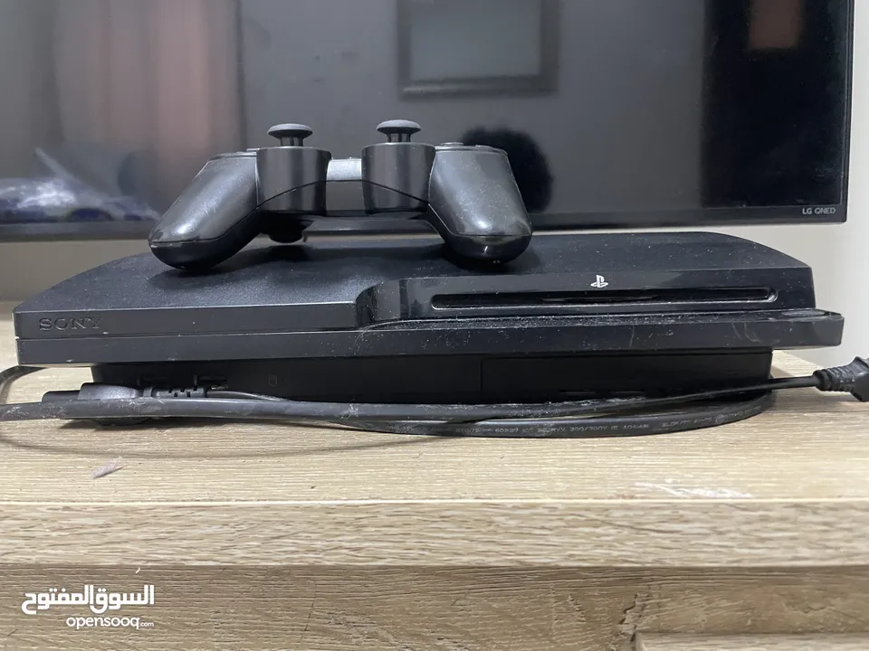 ‏PlayStation ثلاثة سلم أسود في حالة جيده PlayStation 3 slim in good condition
