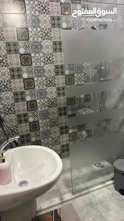 شقه سوبر ديلوكس للبيع